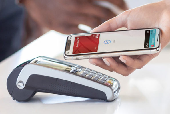 apple pay contactless 595x400